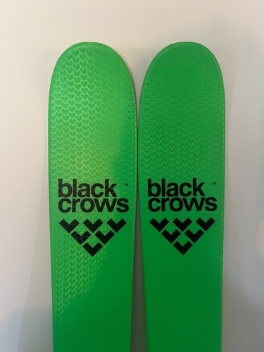 Black crows navis - black, freebird